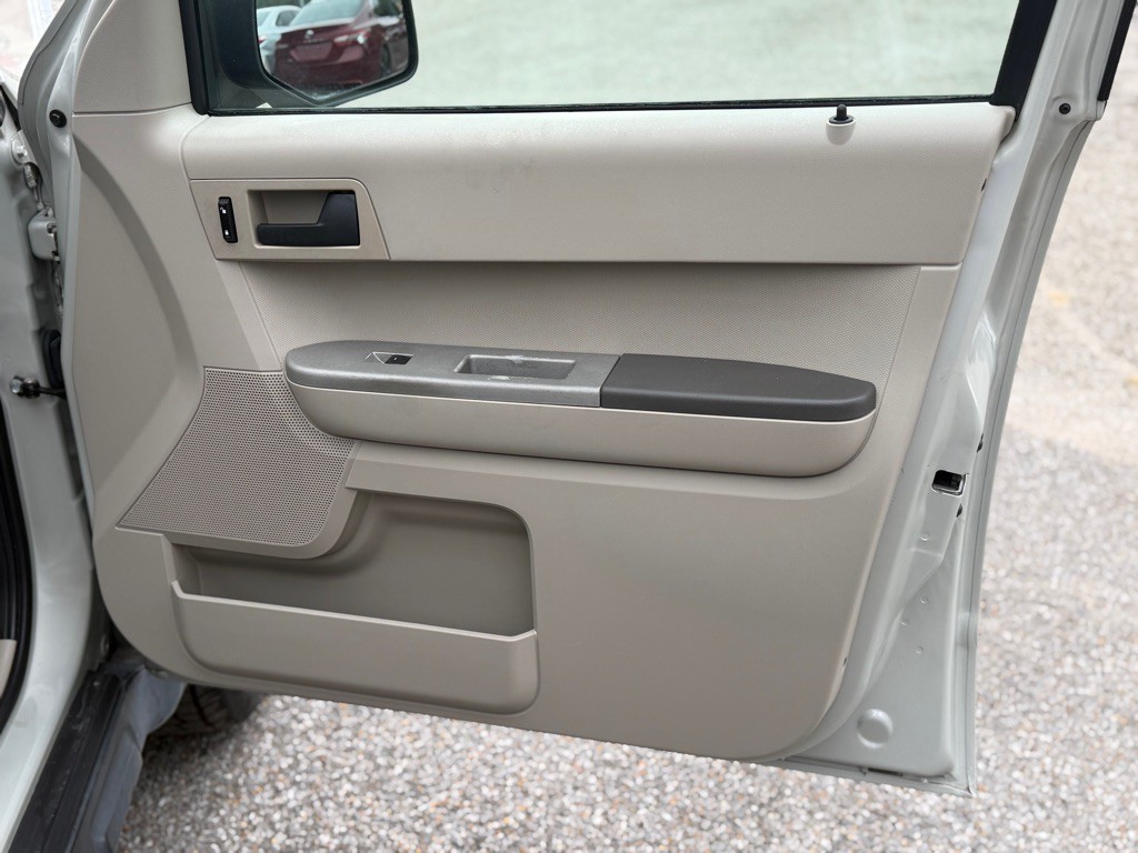 2008 Ford Escape Image 18
