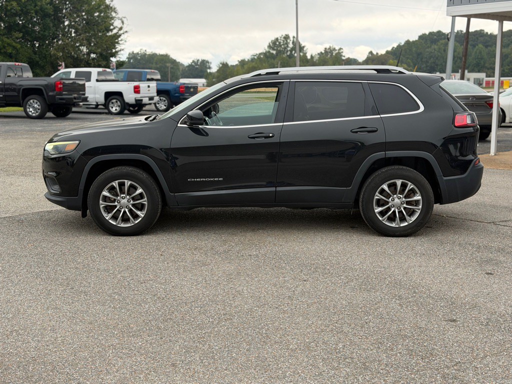 2019 Jeep Cherokee Image 2