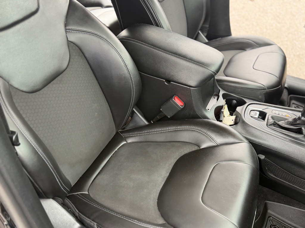 2019 Jeep Cherokee Image 17