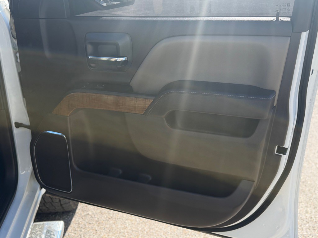 2016 GMC Sierra Image 18