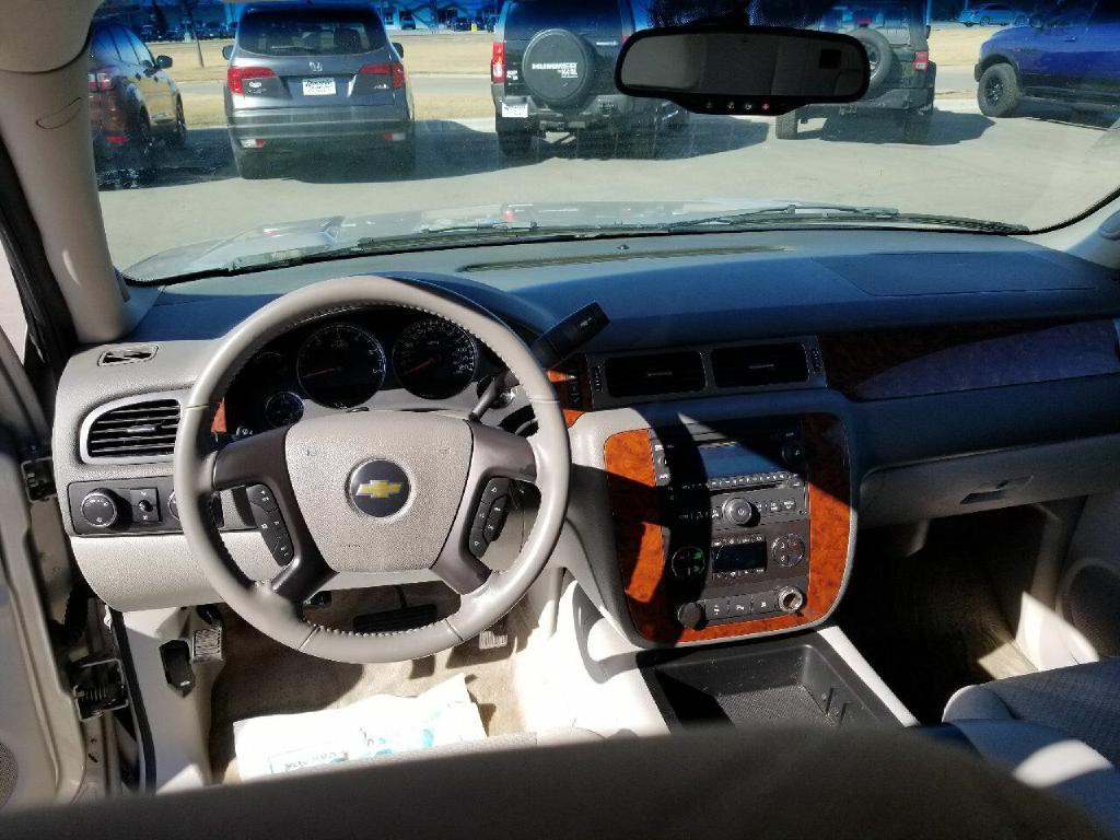 2007 Chevrolet Tahoe Image 11