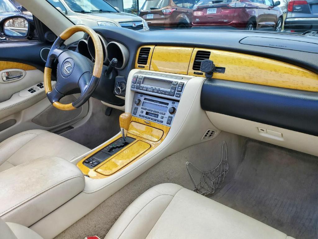2003 Lexus SC 430 Image 11