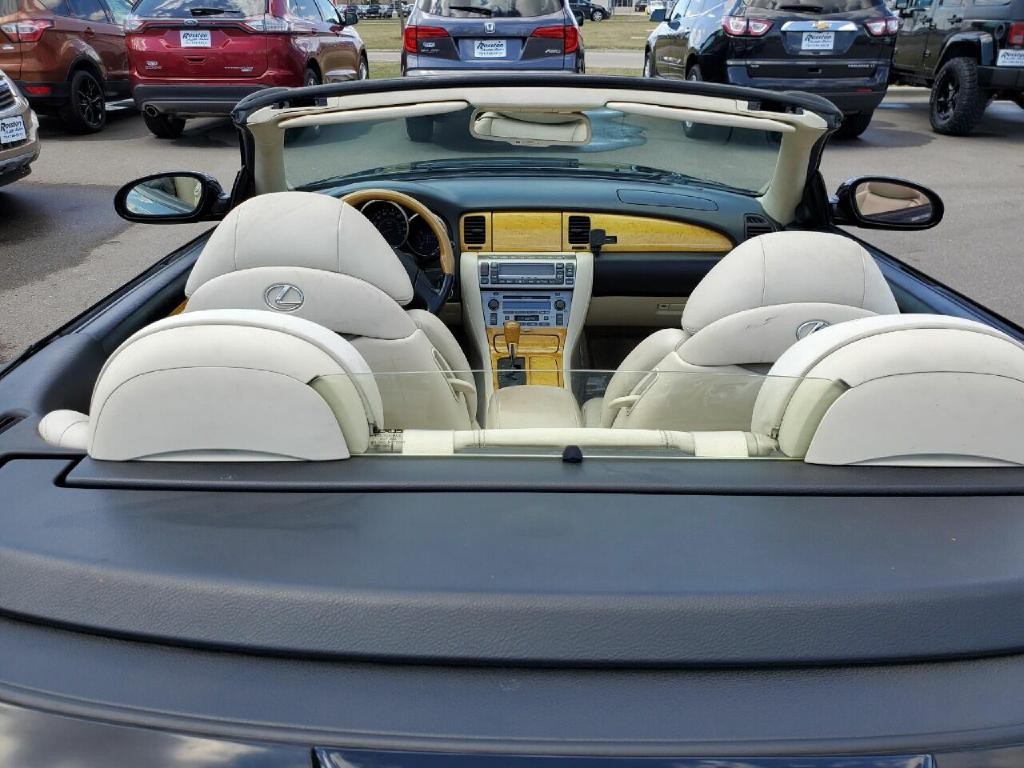 2003 Lexus SC 430 Image 12