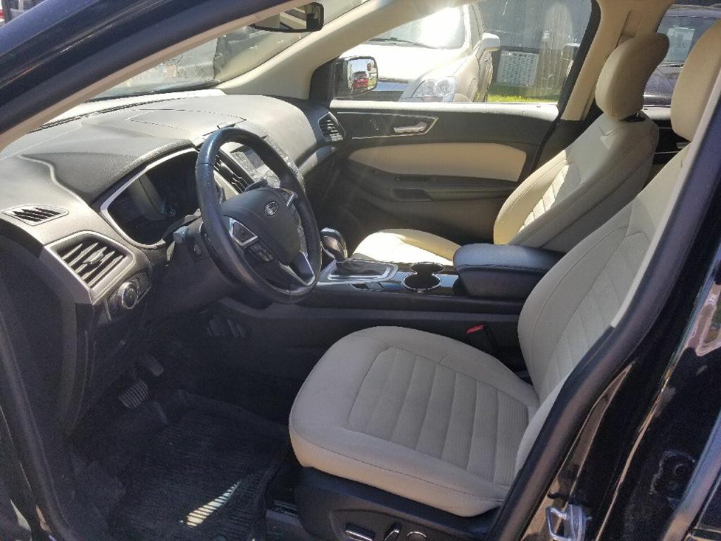 2017 Ford Edge Image 9