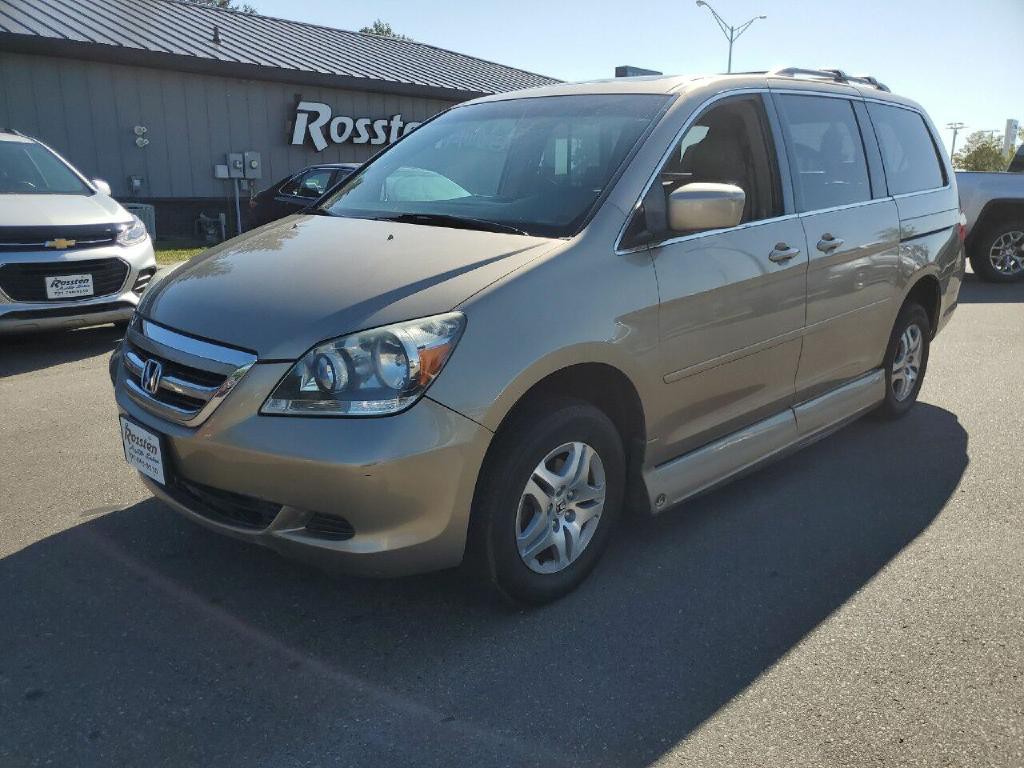 2006 Honda Odyssey Image 2