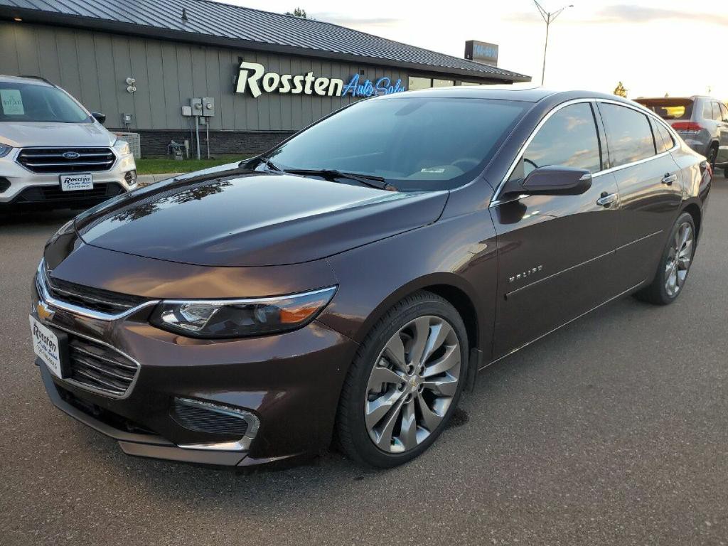 2016 Chevrolet Malibu Image 2