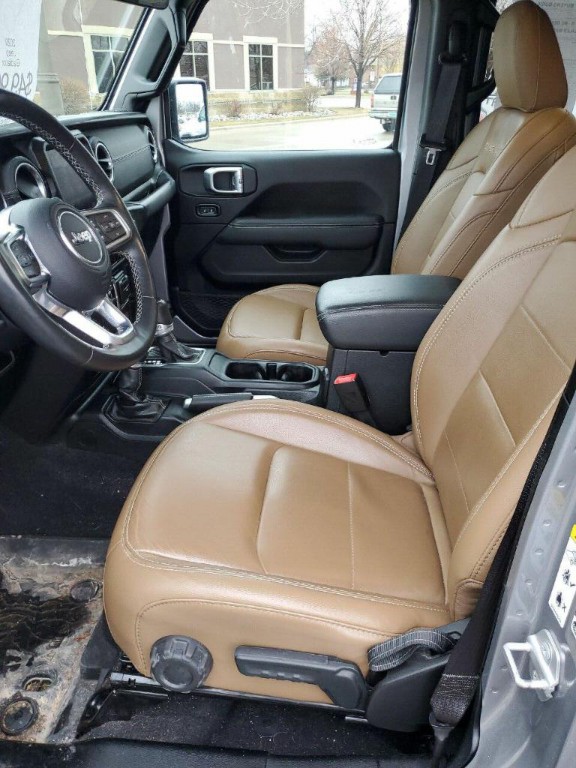 2020 Jeep Gladiator Image 12