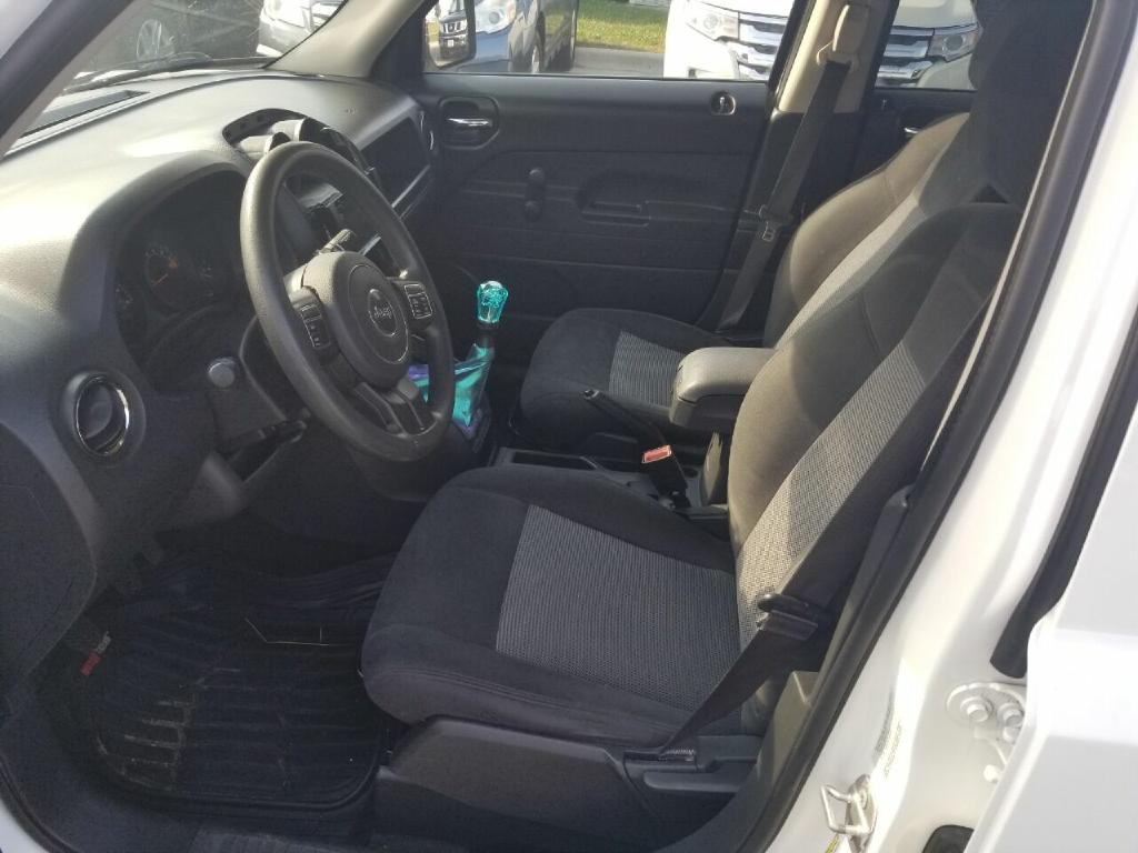 2016 Jeep Patriot Image 6