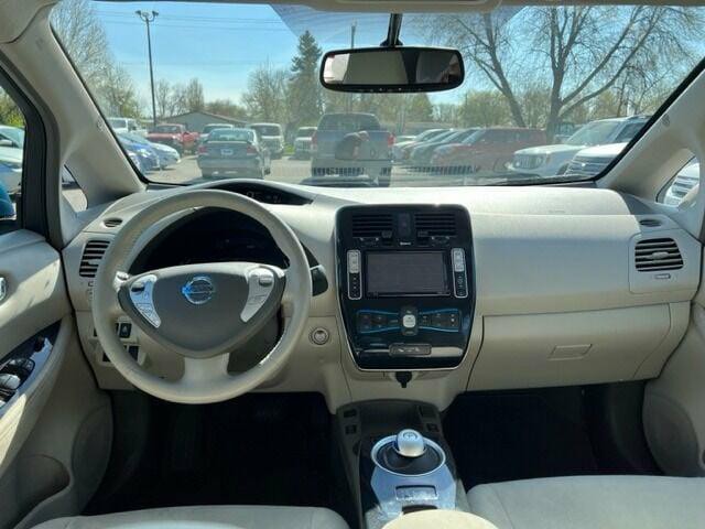 2012 Nissan Leaf Image 9