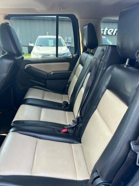 2010 Ford Explorer Image 10