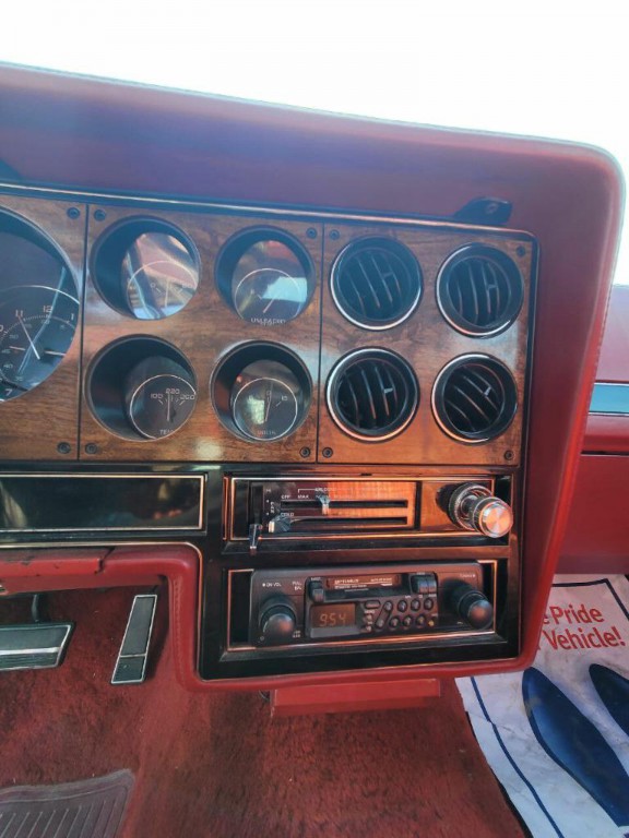 1979 Pontiac Grand Prix Image 12