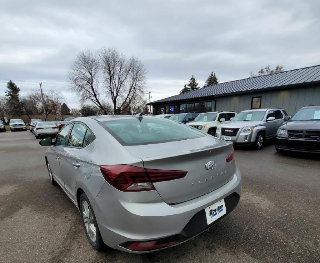 2020 Hyundai Elantra Image 8