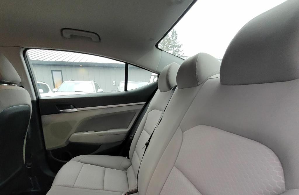 2020 Hyundai Elantra Image 12