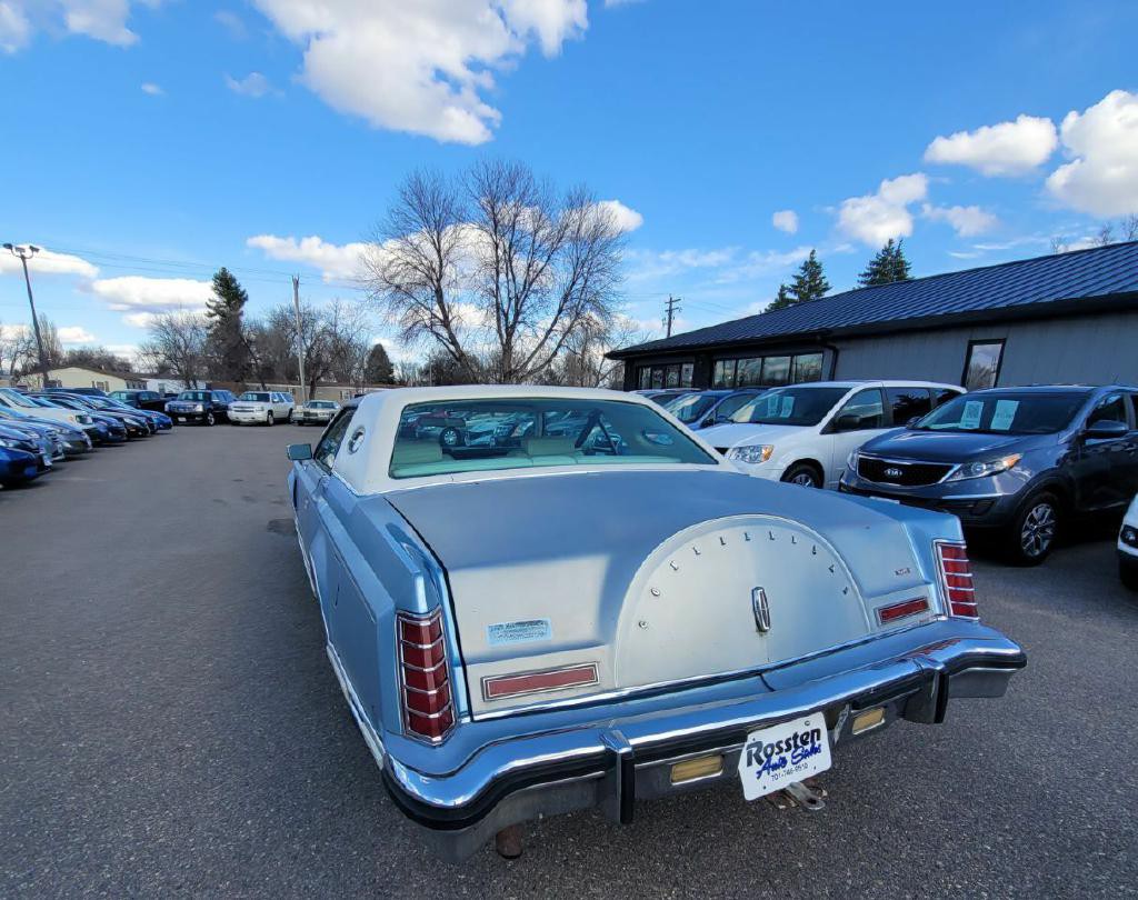 1977 Lincoln Continental Image 8