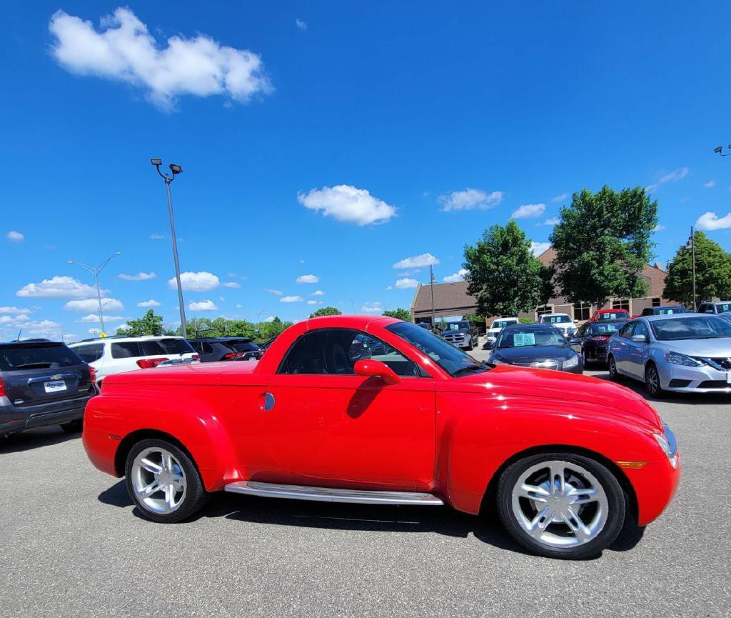 2004 Chevrolet SSR Image 5
