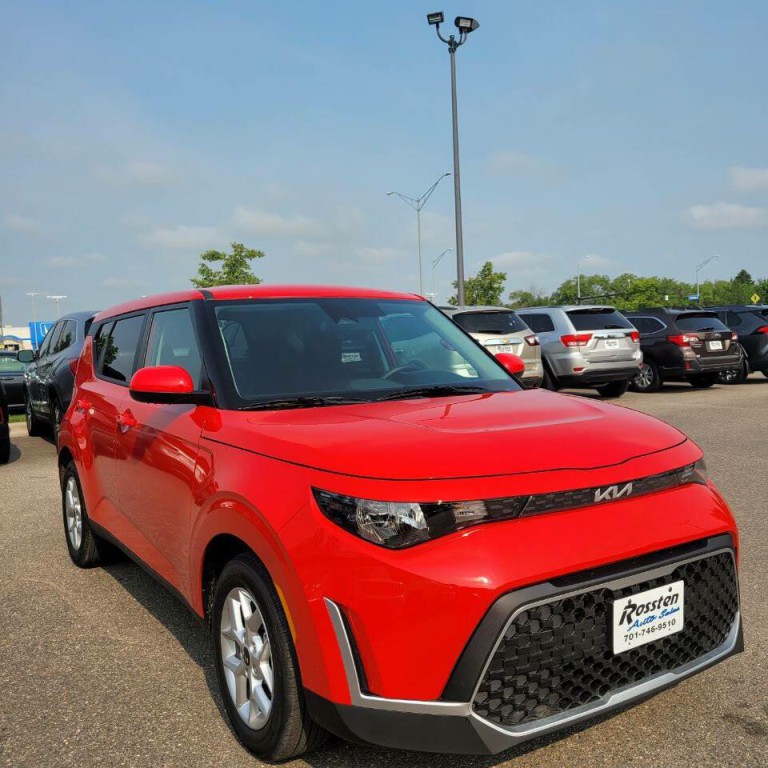 2024 Kia Soul Image 2