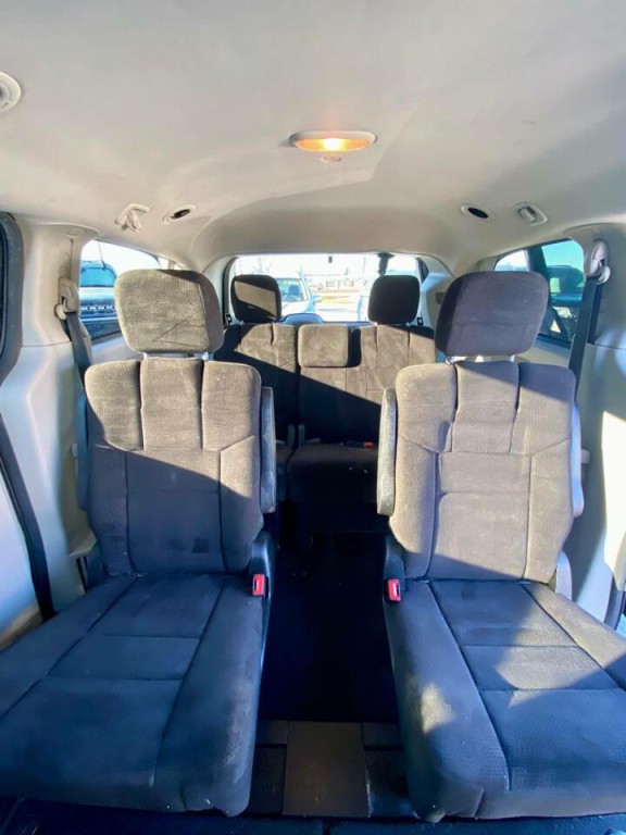 2012 Dodge Grand Caravan Image 9