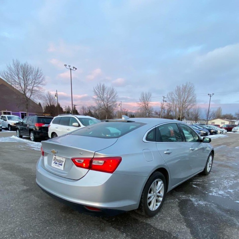 2016 Chevrolet Malibu Image 6