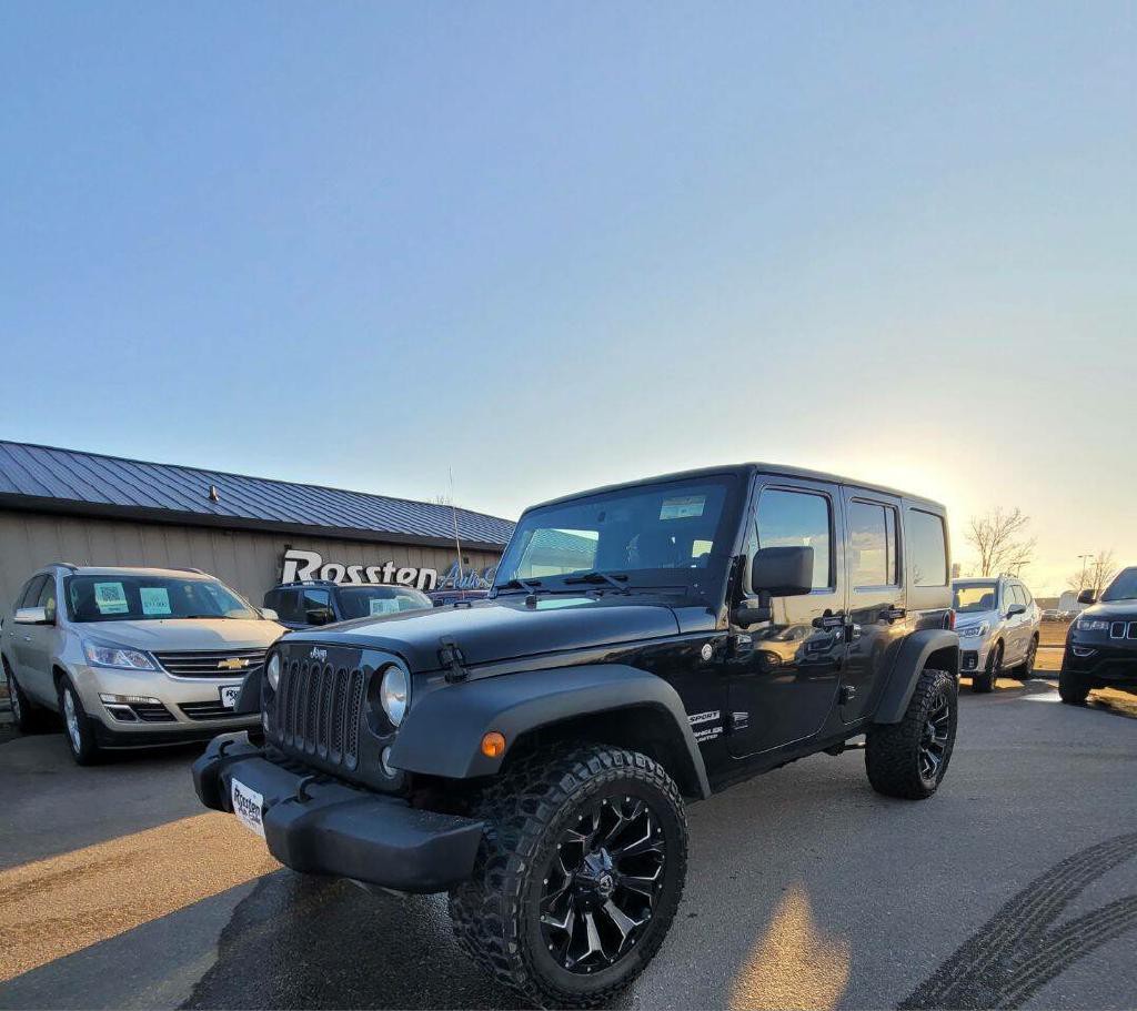 2014 Jeep Wrangler Unlimited Image 2
