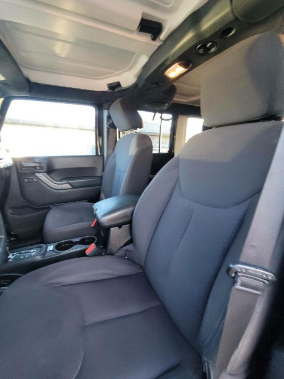 2014 Jeep Wrangler Unlimited Image 11