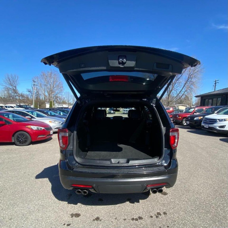 2018 Ford Explorer Image 8
