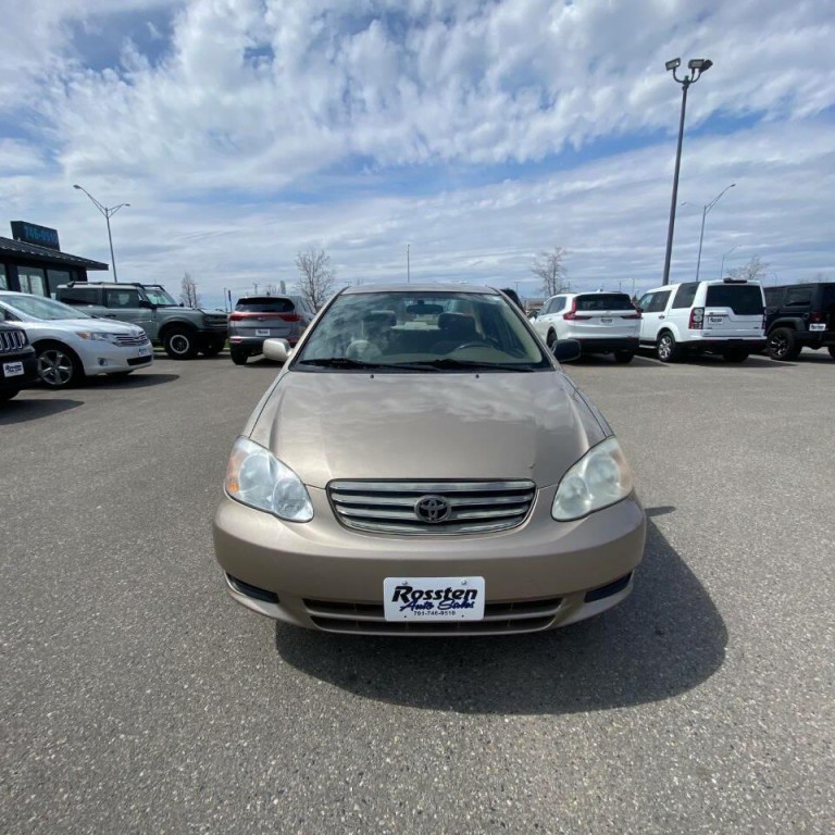 2004 Toyota Corolla Image 3