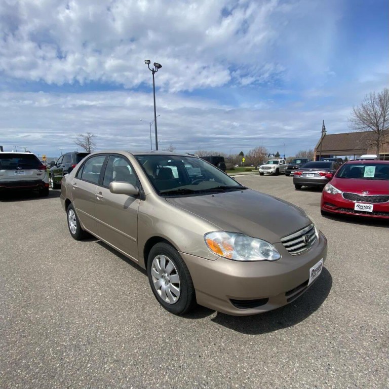 2004 Toyota Corolla Image 4