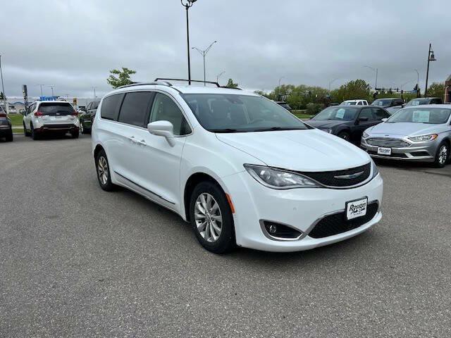 2018 Chrysler Pacifica Image 4