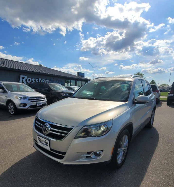 2010 Volkswagen Tiguan Image 1