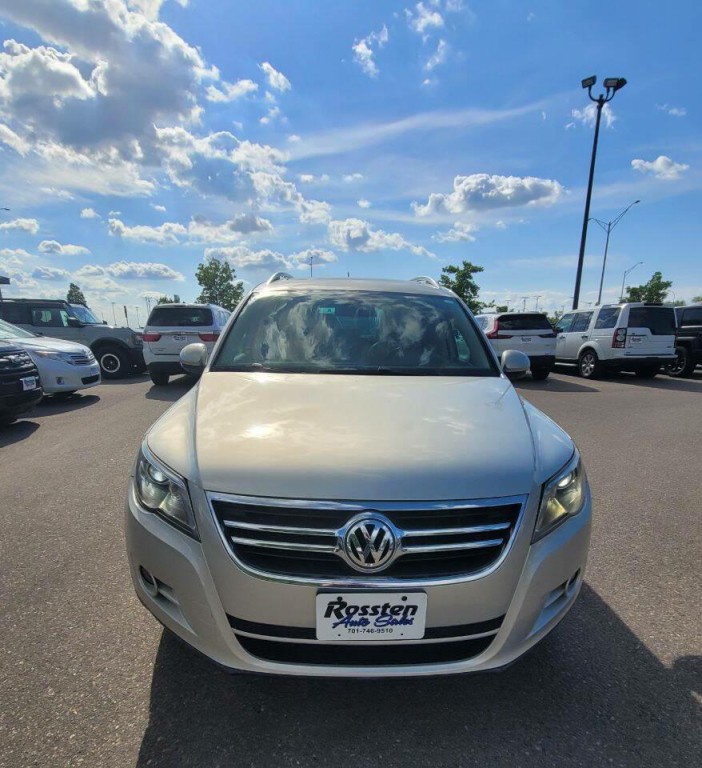 2010 Volkswagen Tiguan Image 3