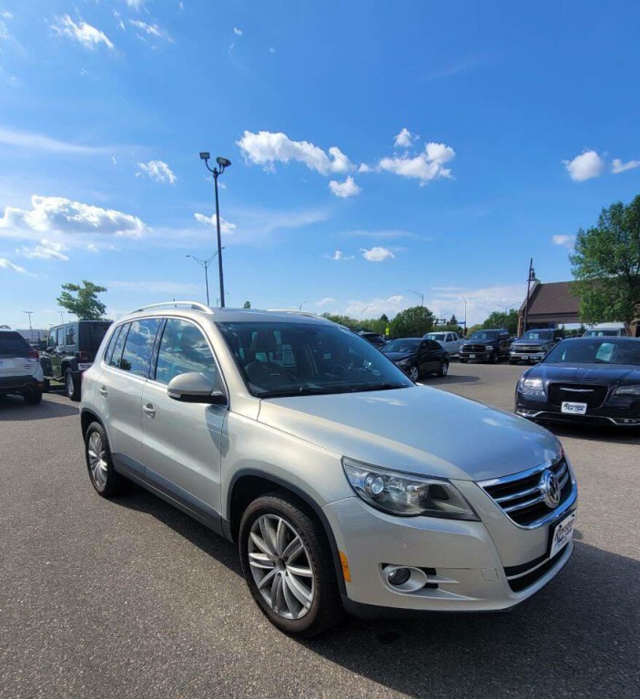 2010 Volkswagen Tiguan Image 4