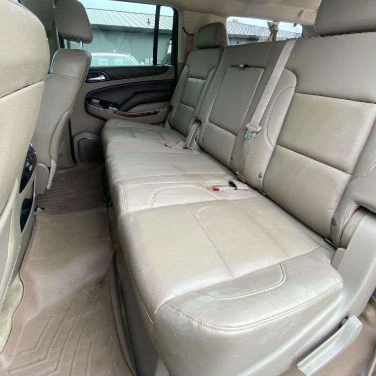 2015 Chevrolet Suburban Image 16