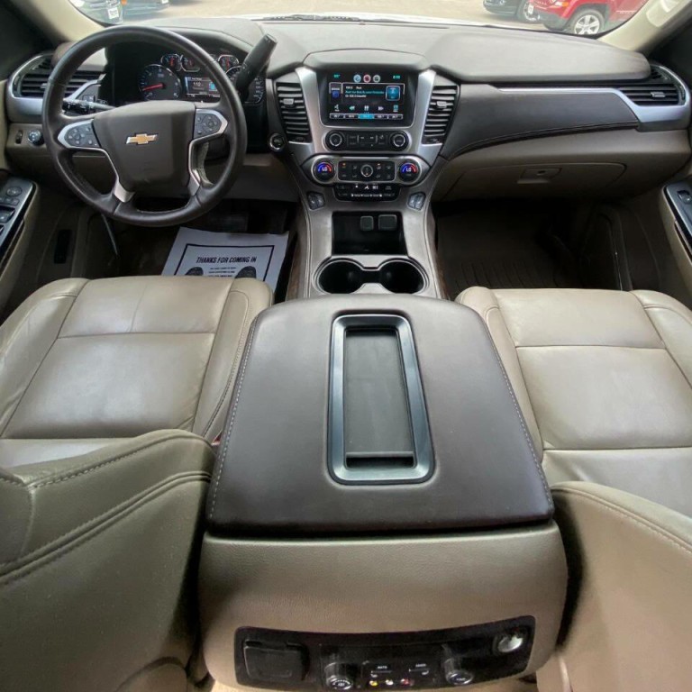 2015 Chevrolet Suburban Image 19