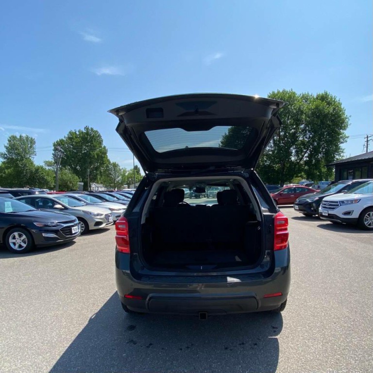 2017 Chevrolet Equinox Image 8