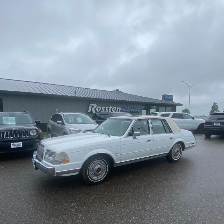 1987 Lincoln Continental Image 1