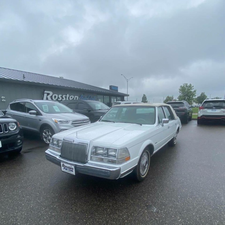 1987 Lincoln Continental Image 2