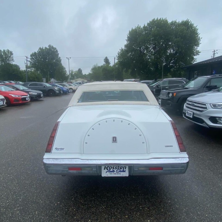 1987 Lincoln Continental Image 7