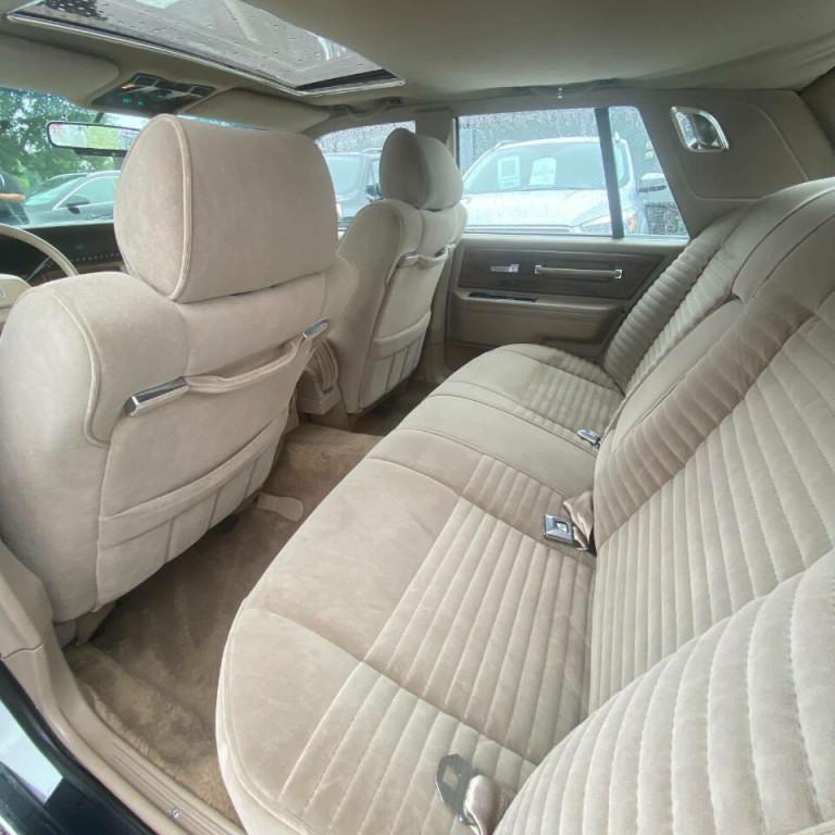 1987 Lincoln Continental Image 11