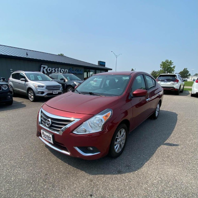 2018 Nissan Versa Image 2