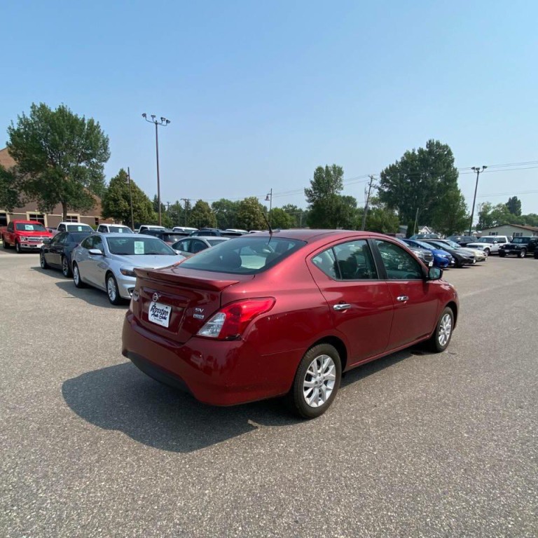 2018 Nissan Versa Image 6