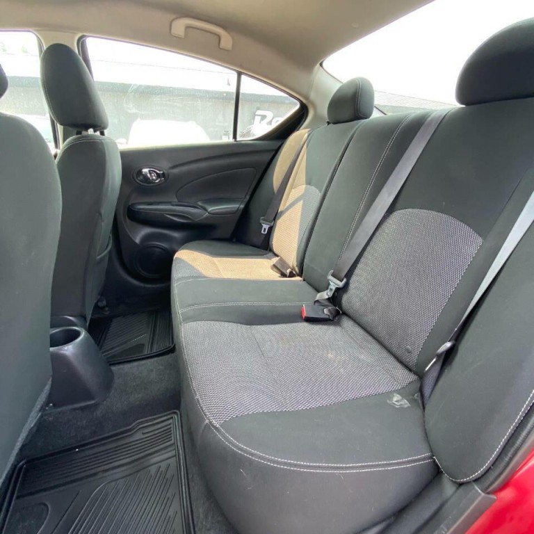 2018 Nissan Versa Image 10