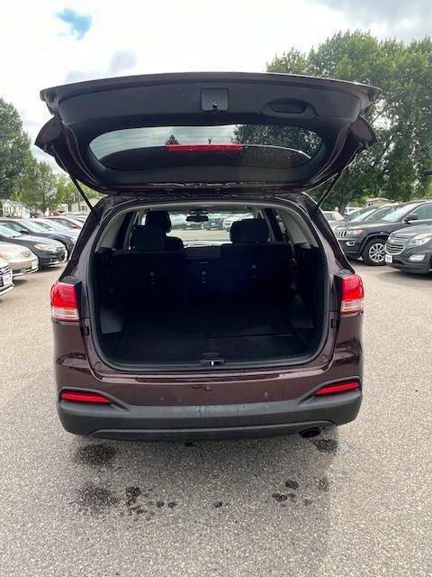 2016 Kia Sorento Image 8
