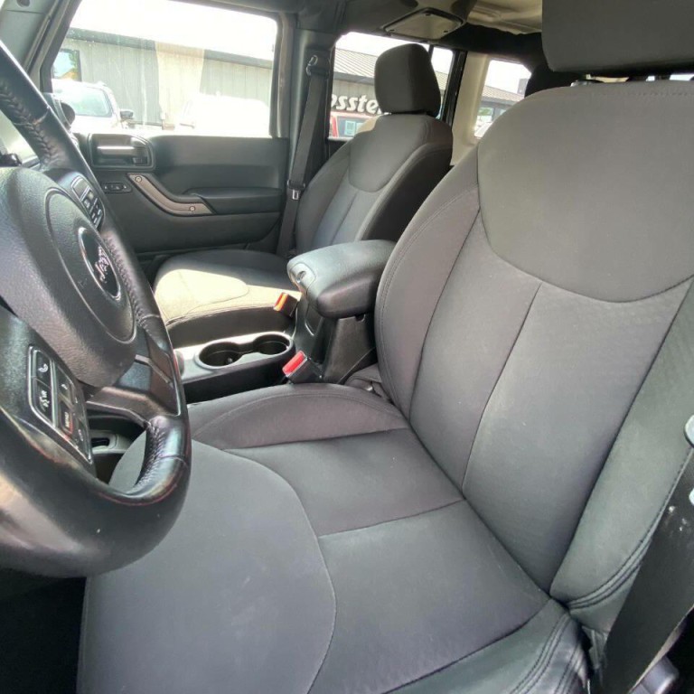 2016 Jeep Wrangler Unlimited Image 15