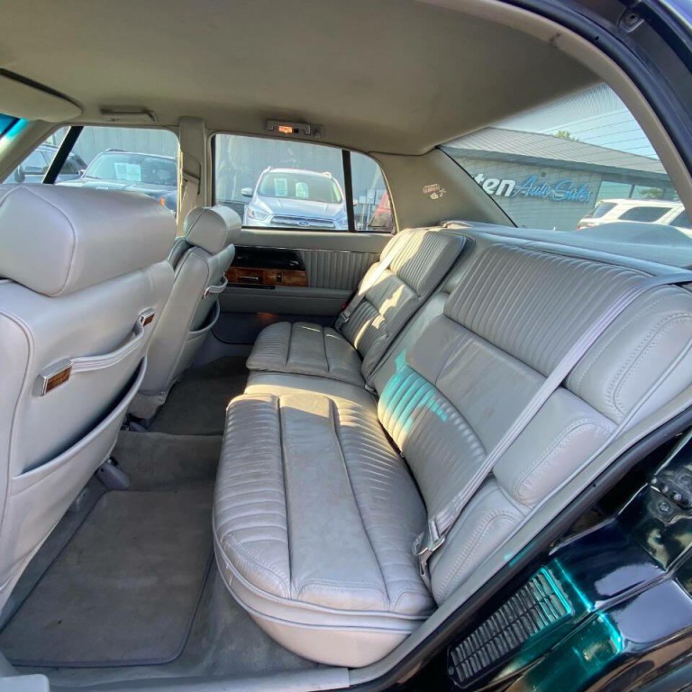 1994 Buick Park Avenue Image 10