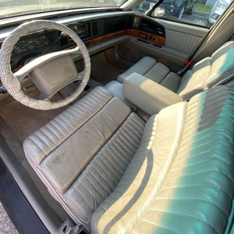 1994 Buick Park Avenue Image 13