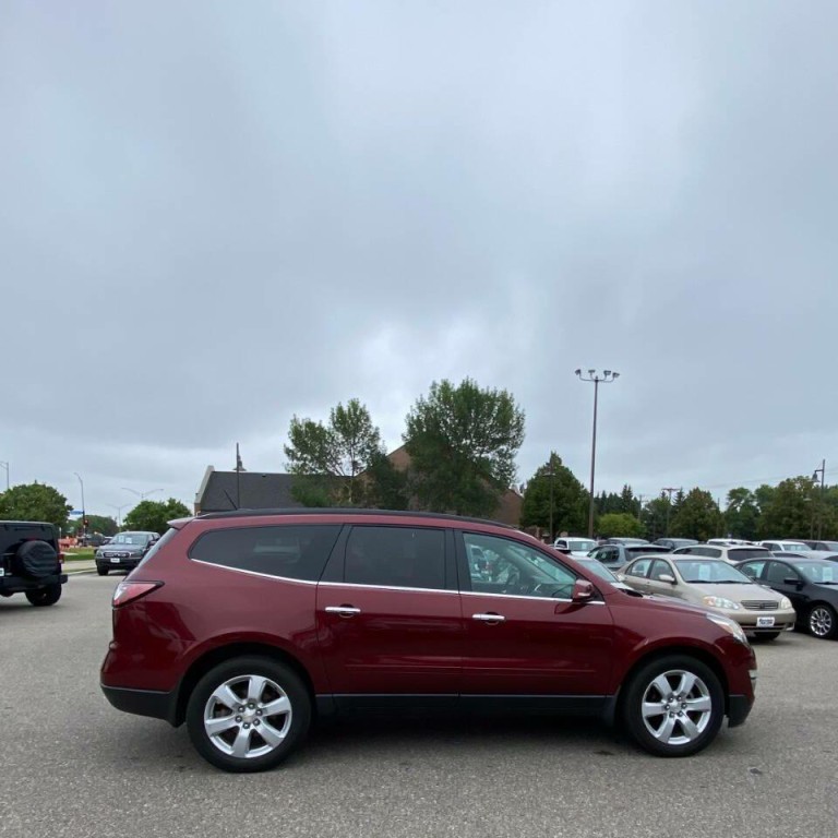 2017 Chevrolet Traverse Image 5