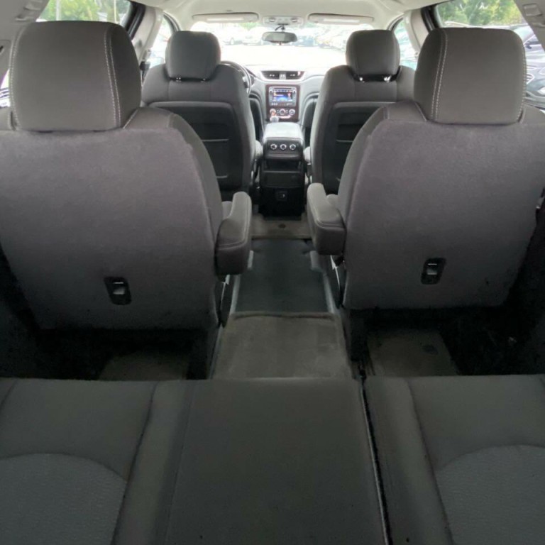 2017 Chevrolet Traverse Image 12