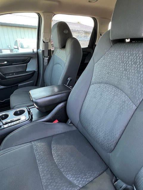 2014 GMC Acadia Image 9