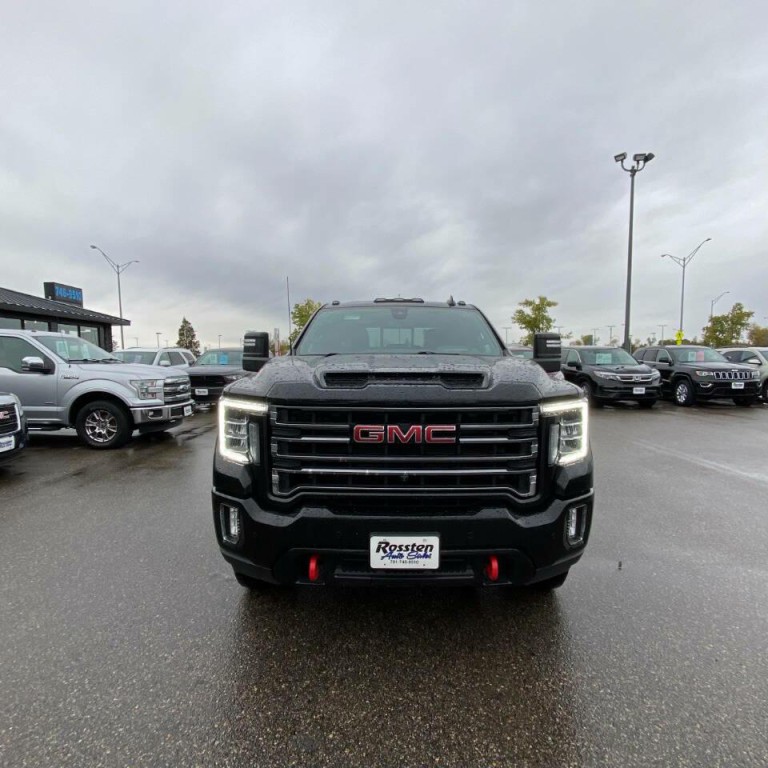 2023 GMC Sierra 2500 Image 3