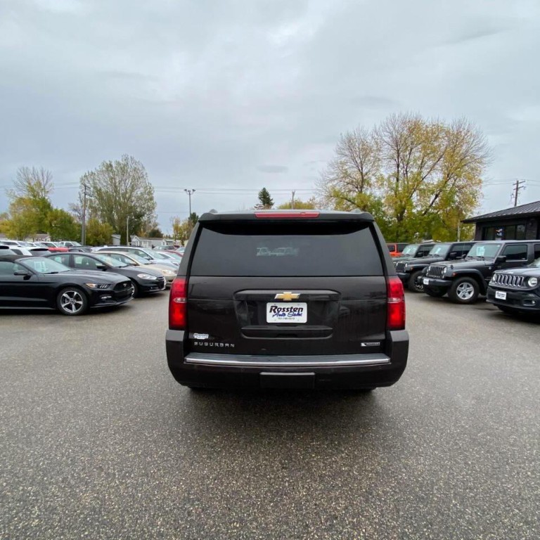 2018 Chevrolet Suburban Image 7